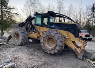 2005 Caterpillar 525B Forwarder